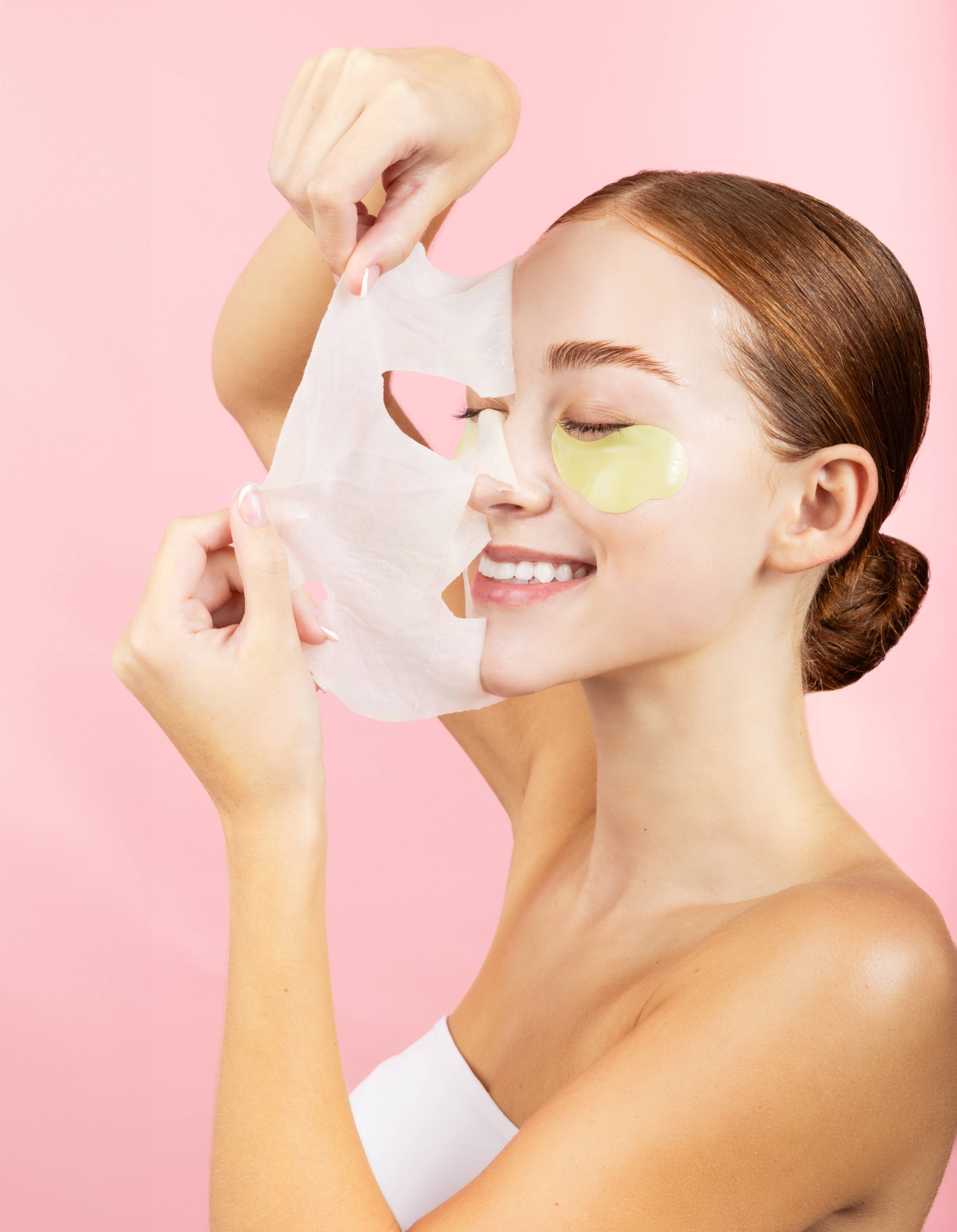 Strawberry Matcha Latte Depuffing & Hydrating Eye Patches