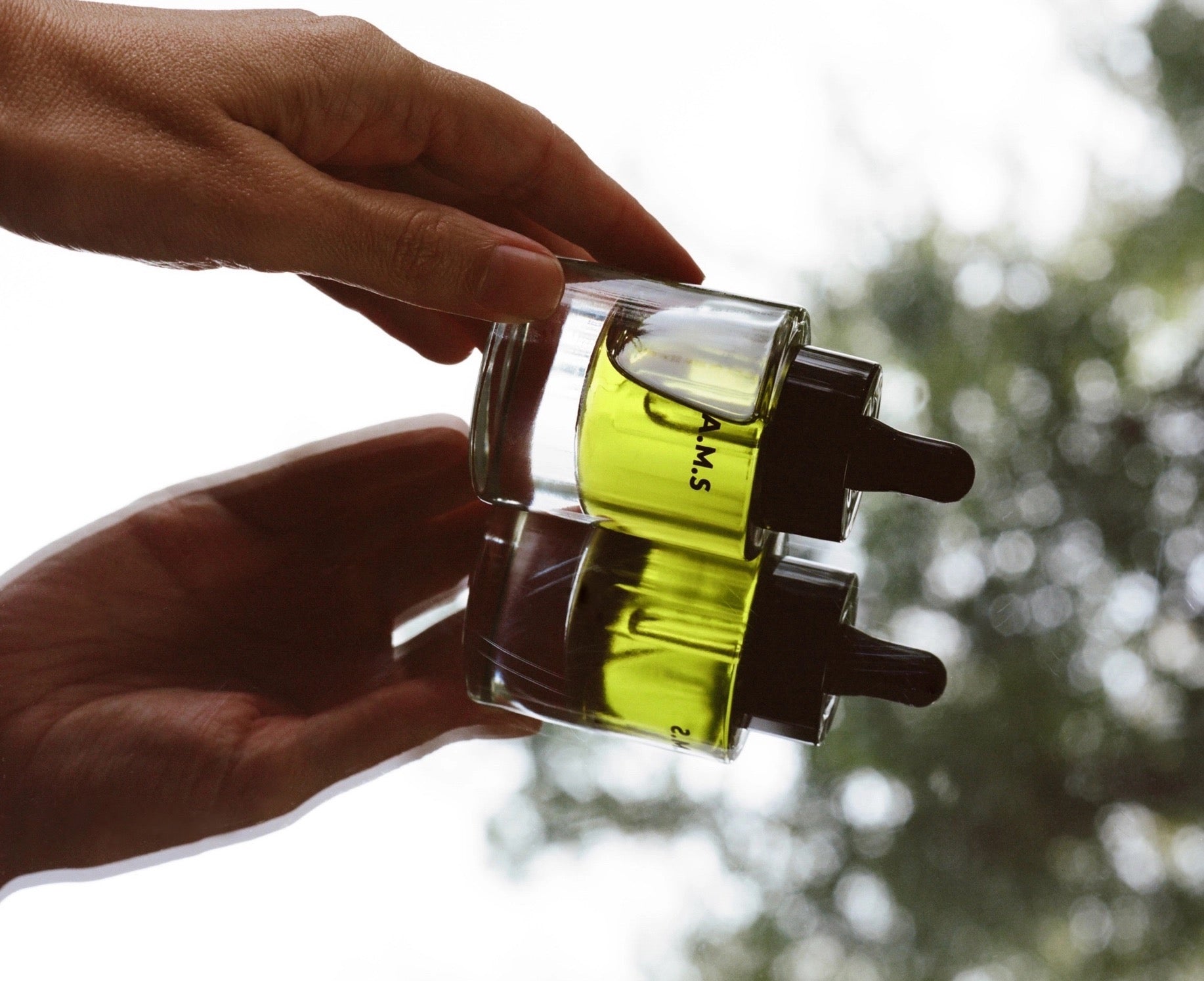 A.M.S Green Botanical Serum